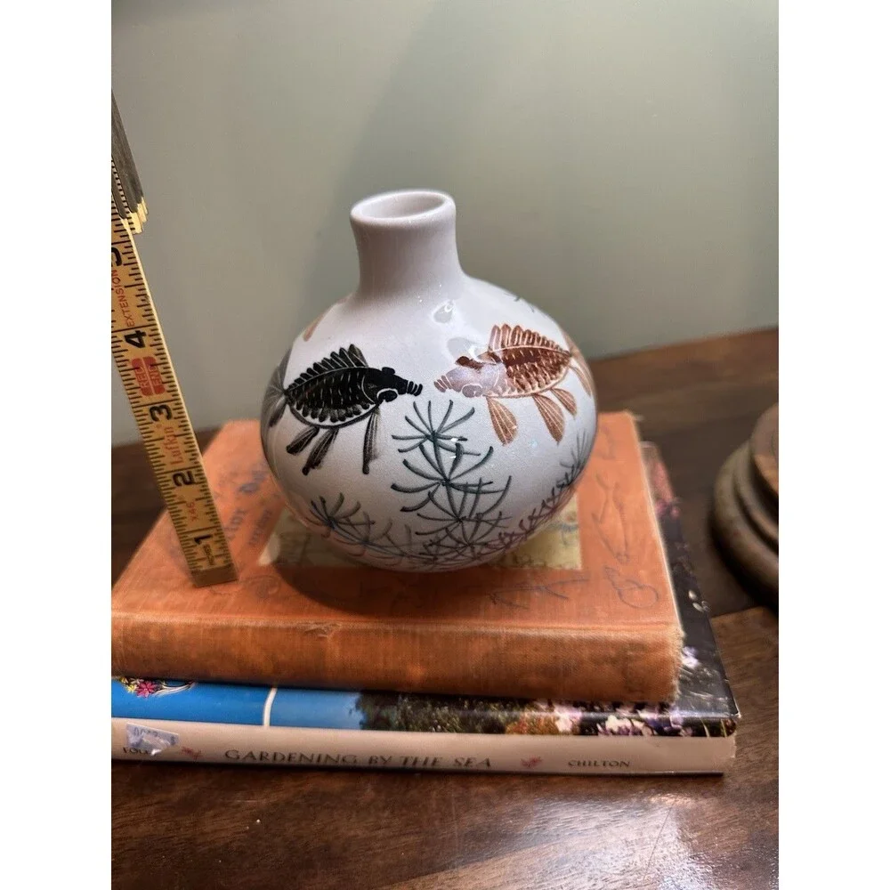 Vintage Chinese Porcelain Hand Painted Koi Fish Vase Jar 5.5
